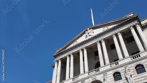 Bank of England Pan Left to Copy Space