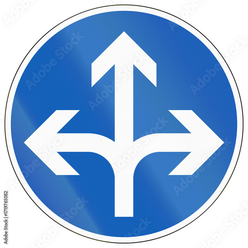 Free Download Regulatory road sign in Finland - Proceed in any direction - GFXLoad