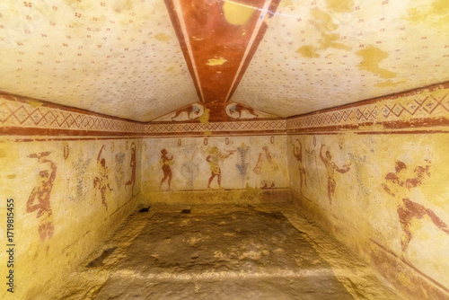 Foto Tarquinia, necropoli etrusca dei Monterozzi