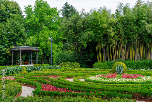 angiolina park plants and flowers beautiful setting gardening