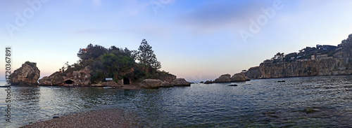 Panorama Sereno di Isola Bella al Tramonto 2202c08