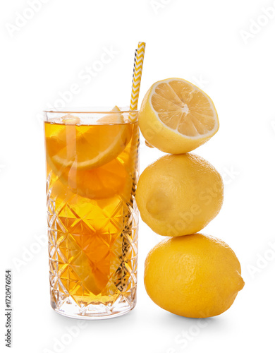 Refreshing lemon iced tea b...