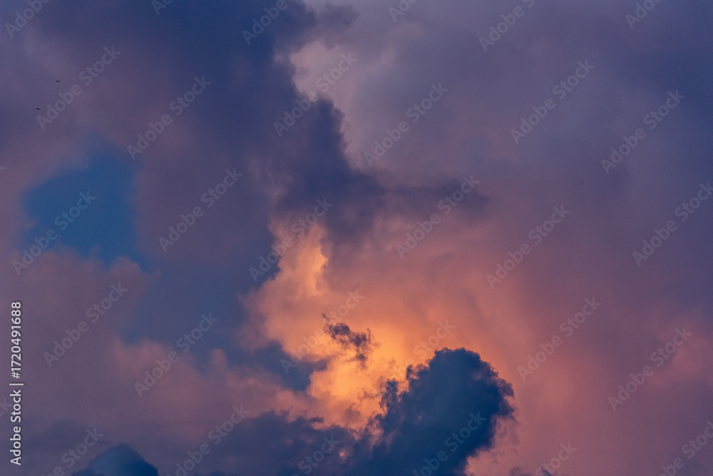 Fototapeta premium beautiful sky at sunset before the storm