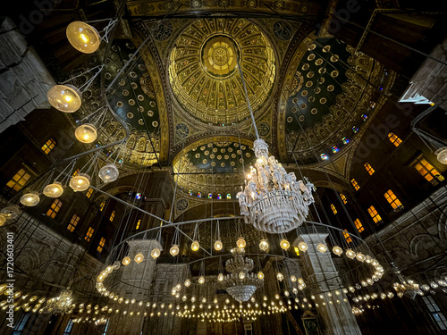 Fotografia Mosque of Muhammad Ali overlooks Cairo city