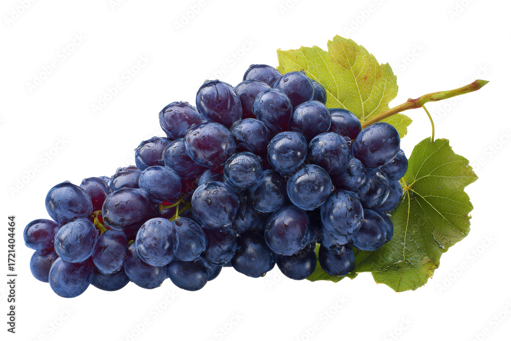 Fototapeta premium bunch of grapes isolated on white