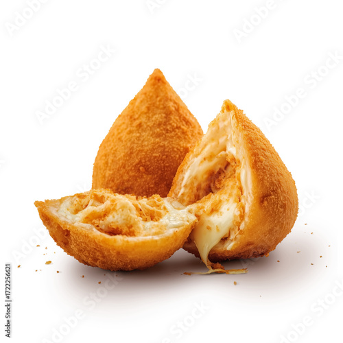 Duas coxinhas com recheio de frango com catupiry  azeitona e queijo , lanche tradicional brasileiro isolado em fundo transparente