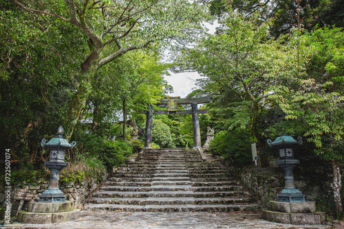 英彦山神宮参道の銅鳥居