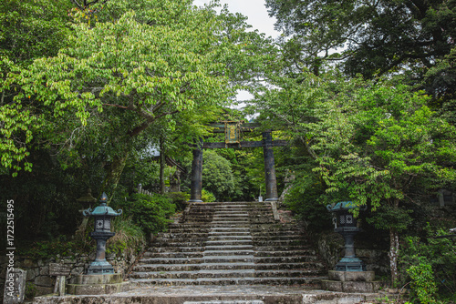 英彦山神宮参道の銅鳥居