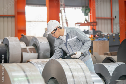 Ταπετσαρία Manufacturing process oversight industrial warehouse photo controlled environmen