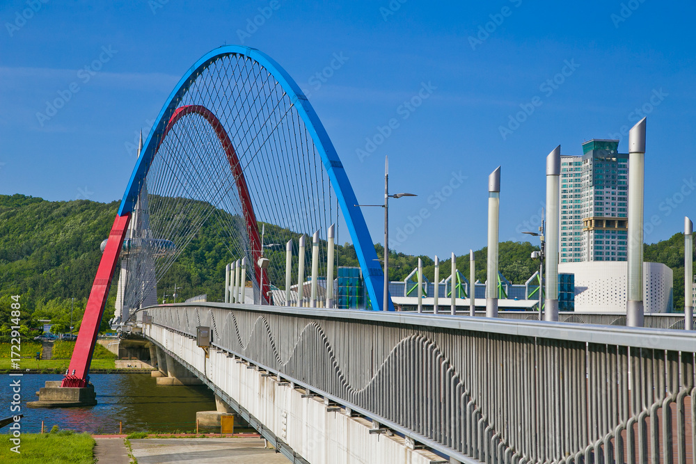 Fototapeta premium Daejeon Expo bridge in Daejeon city, South Korea.