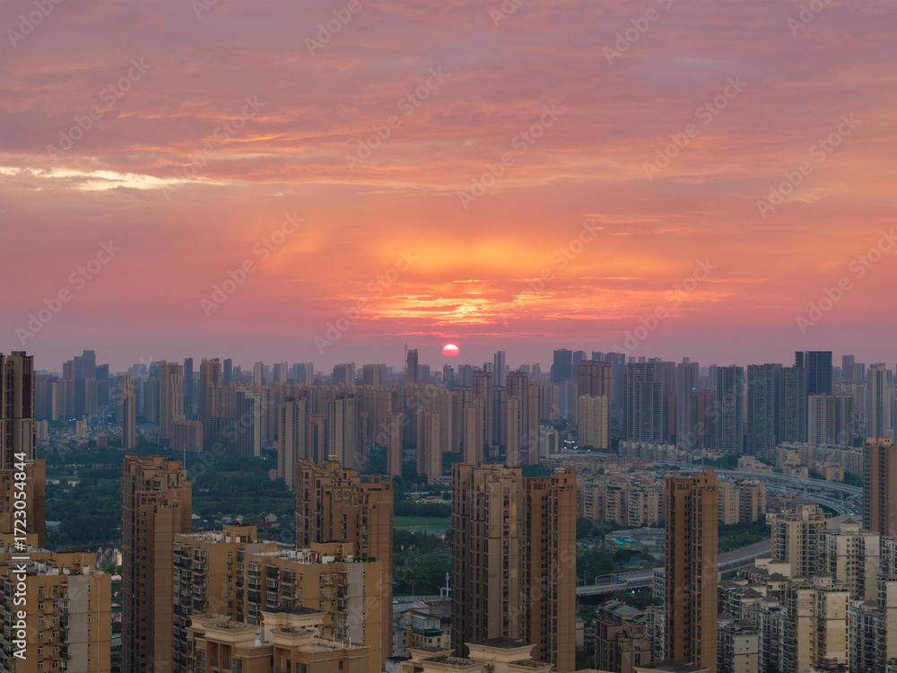 Fototapeta premium Wuhan Summer City Skyline Sunrise Scenery