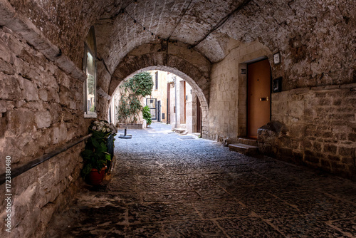 Fototapeta Naklejka Na Ścianę i Meble -  The city of Bari, old historical streets in the middle of the ancient city, Europe, Bari, Italy.