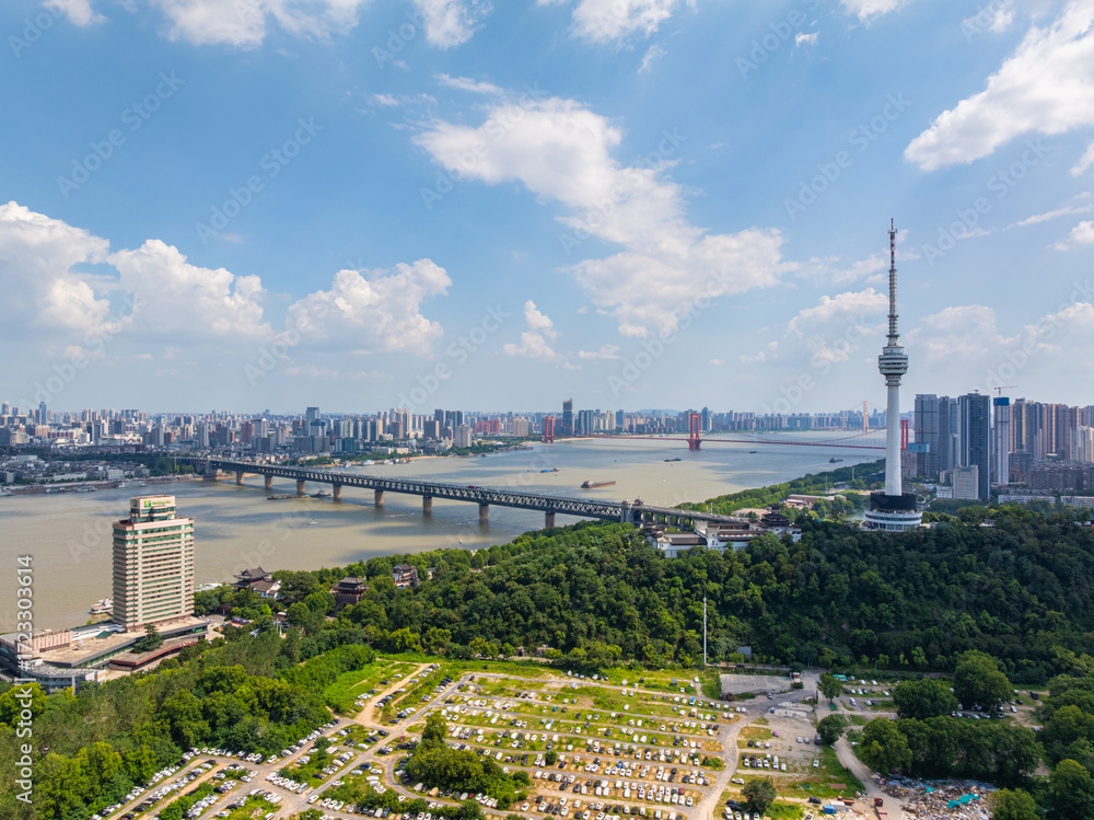 Obraz premium China, Hubei, Wuhan, summer, city, urban, scenery, sky, cloud, cumulus, sea of clouds, skyline, landmark, architecture, outdoor, aerial photography, high-rise building, skyscraper, technology, modern,