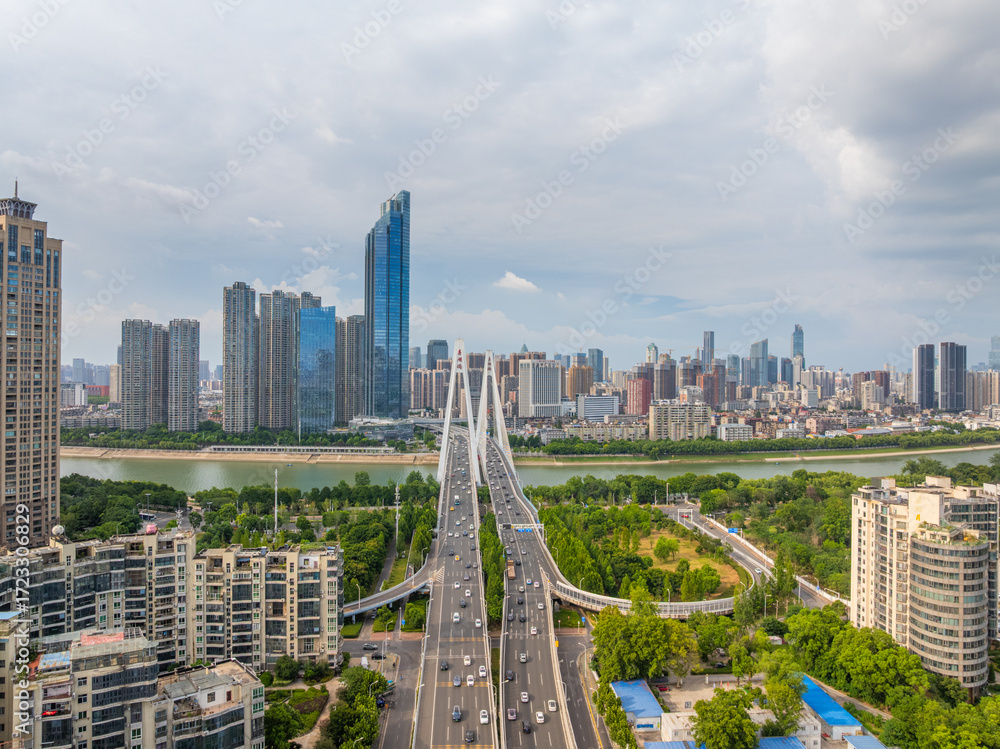 Obraz premium China, Hubei, Wuhan, summer, city, urban, scenery, sky, cloud, cumulus, sea of clouds, skyline, landmark, architecture, outdoor, aerial photography, high-rise building, skyscraper, technology, modern,