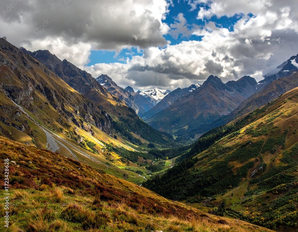 Naklejka premium Mountain Valley Landscape Autumnal Colors