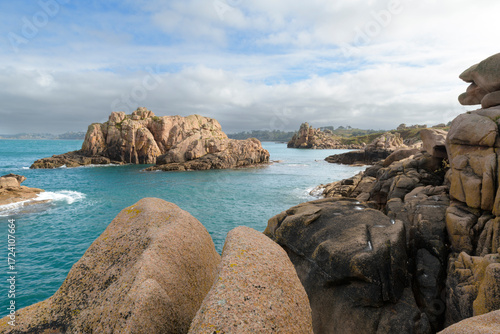 Joli paysage de la côte de granit rose en Bretagne