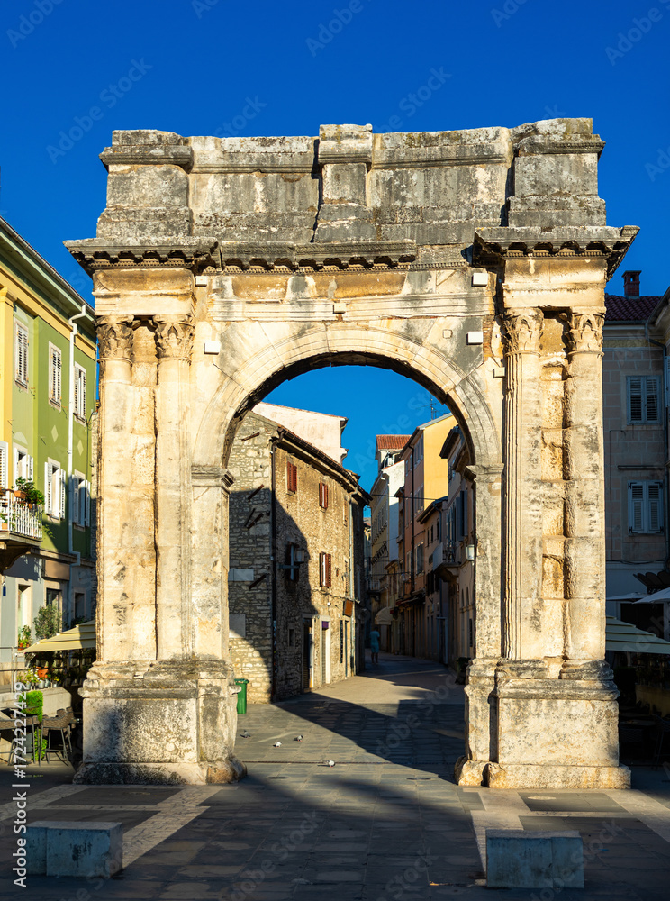 Obraz premium Arch of Sergii, Portarata Square. Pula. High quality photo