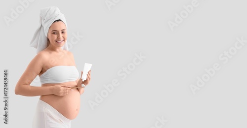 Pregnant woman with tooth b...