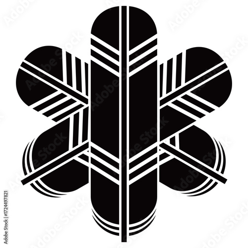 家紋です。三つ違い鷹の羽といいます。