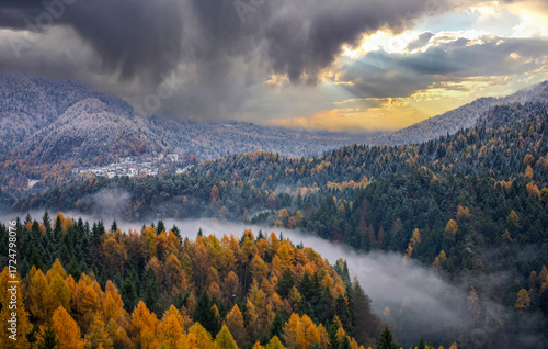 The fog and the river divide autumn from winter