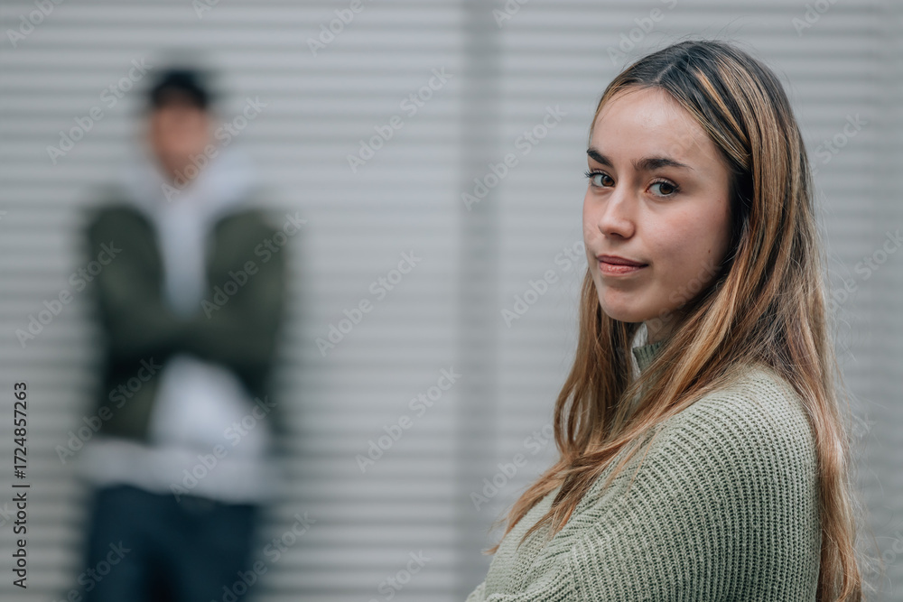 Obraz premium woman closeup and defocused background of man
