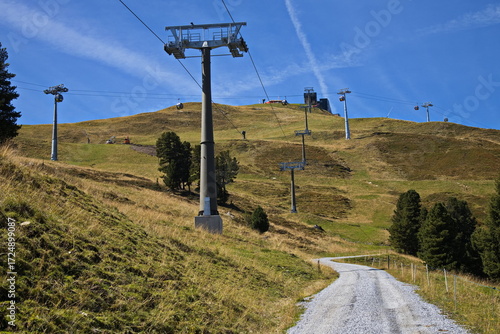 Gondola lift 