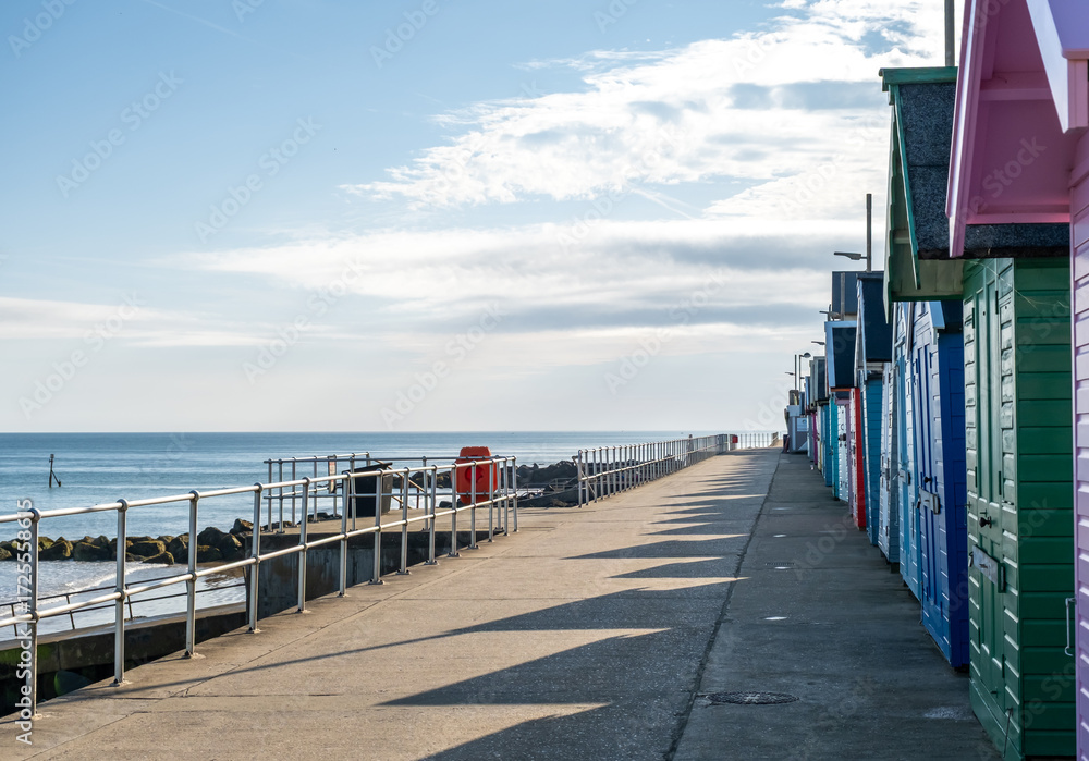 Obraz premium Sheringham promenade, North Norfolk Coast, on a bright and sunny morning