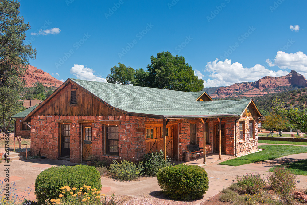 Φωτογραφία The beautiful red rock home of Sedona pioneers Walter and Ruth Jordan is now part of Jordan Historical Park and is a landmark in Sedona, Arizona, USA