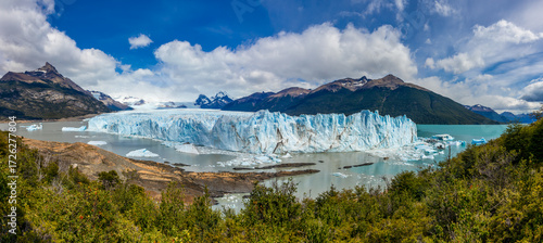 Perito Moreno Glacier high resolution wide angle panoramic landscape mountain summit in argentinian Patagonia. Iconic landscape of El Calafate famous glacier in South America, Argentina