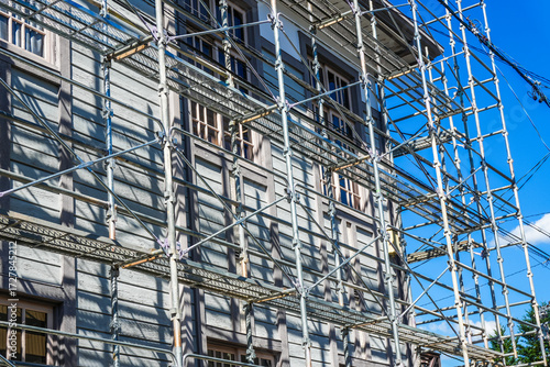 Wallpaper Mural 組み立てられた足場 Torontodigital.ca