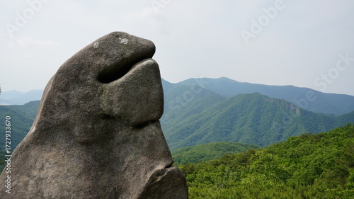 Wallpaper Mural strangely shaped rocks Torontodigital.ca