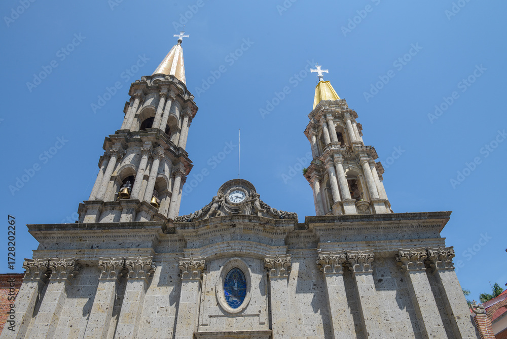 Fototapeta premium Church of San Francisco de Asis located very close to Lake Chapala in Jalisco, Mexico