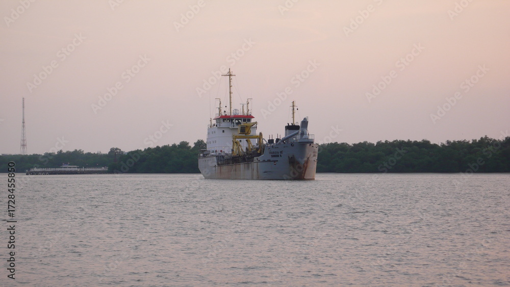 Fototapeta premium boat on the river