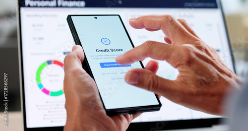 Obraz na płótnie Online Credit Score Report Showing Good Results