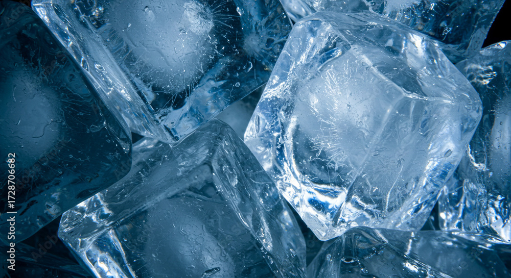 Obraz premium Clear ice cubes glowing, macro detail