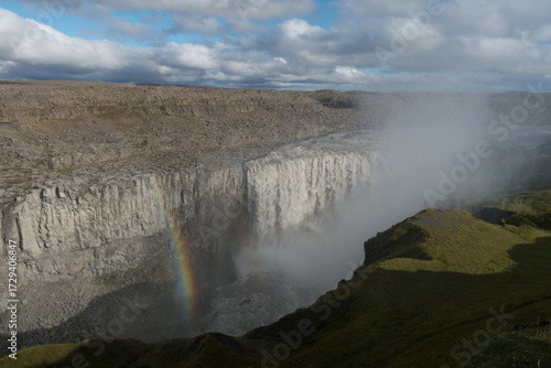 Gullfoss Wasserfall mit Regenbogen, Island