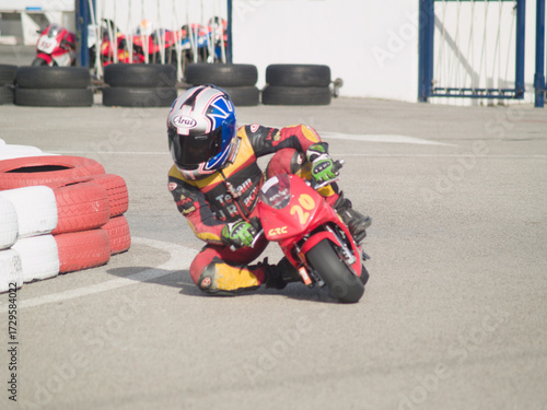Knee to the Ground