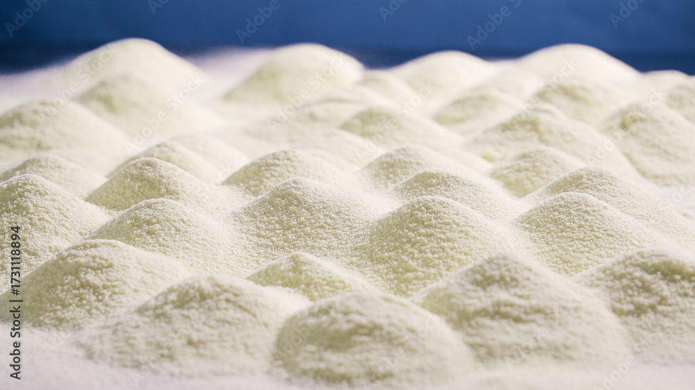 Obraz premium New Zealand Imported White Milk Powder Dry Dairy Product Food Industry Ingredient