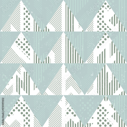 Vintage blue triangles. Seamless pattern with grunge effect