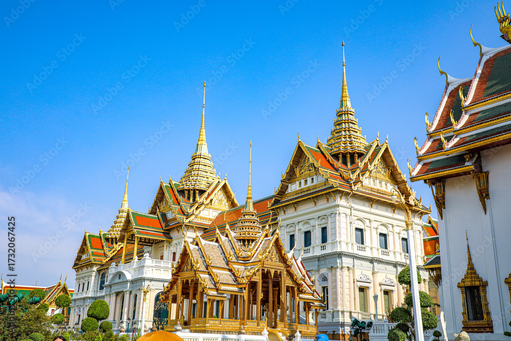 Fototapeta premium The Grand Palace was built same time as Bangkok. royal residences include Dusit Maha Prasat Throne Hall, Aphorn Phimok Prasat Throne Hall, Phiman Rattaya Throne Hall, Chakri Maha Prasat Throne Hall.