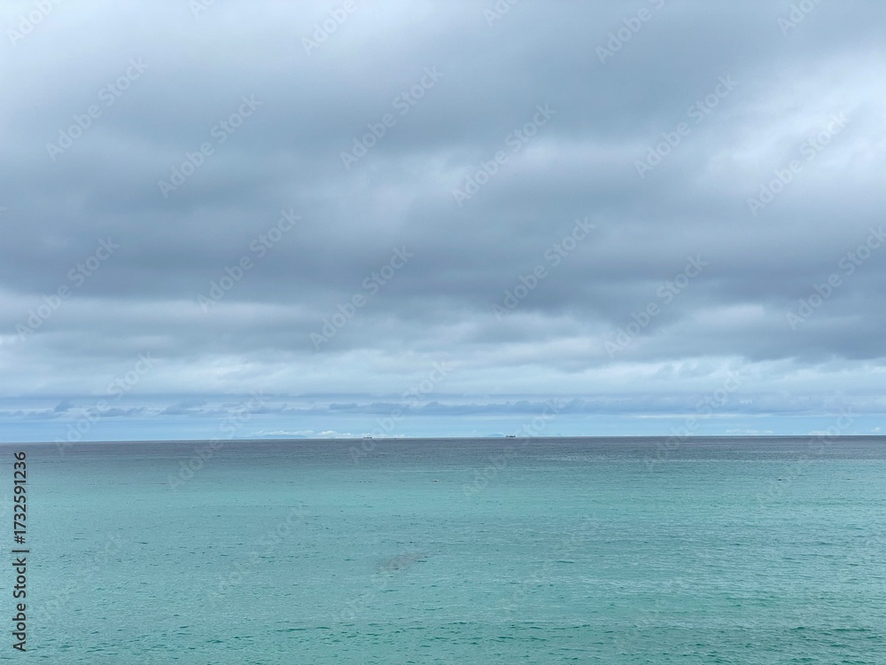 Obraz premium clouds over the sea