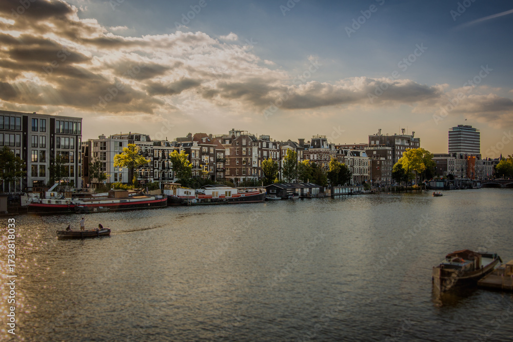 Naklejka premium sunset in amsterdam