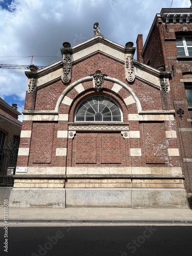 The side of a brick building
