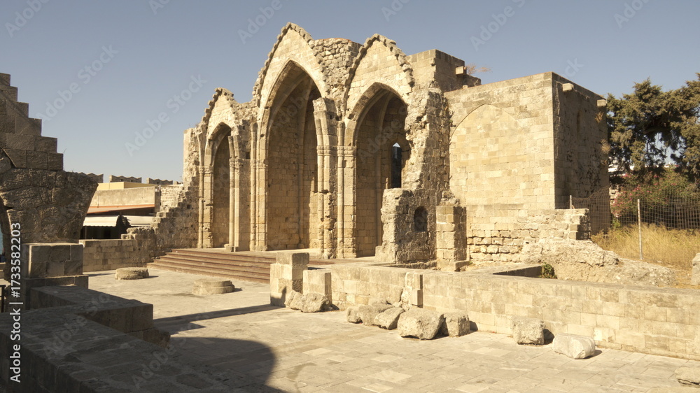 Fototapeta premium ruins of the temple