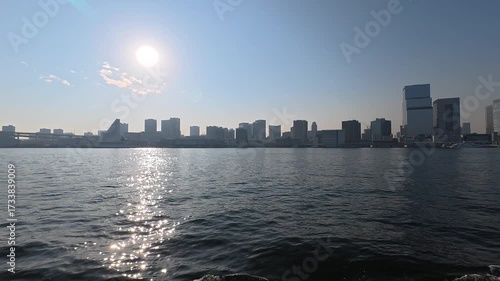 船上から眺める東京の風景