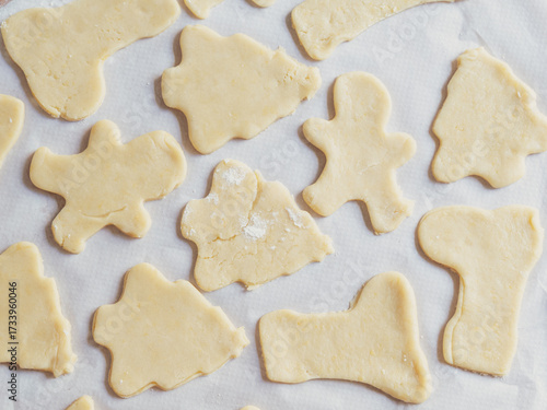 baking christmas cookies