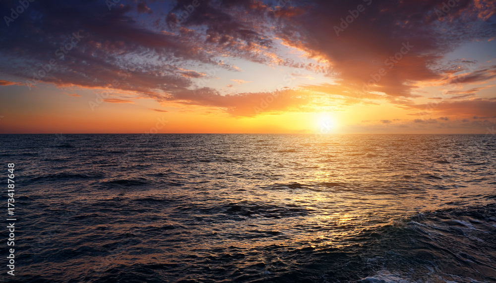 Fototapeta premium Sunset At Sea