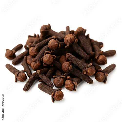 Whole cloves pile – warm brown laung buds, textured macro on white