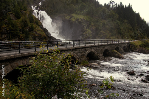 Latefossen, Noruega