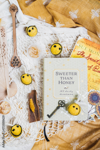 Honey Themed Lay Flat